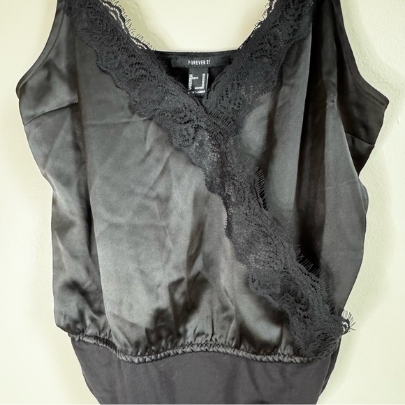 Forever 21 black lace‎ bodysuit adjustable sleeves medium NWT goth fairy whimsy - Picture 1 of 10
